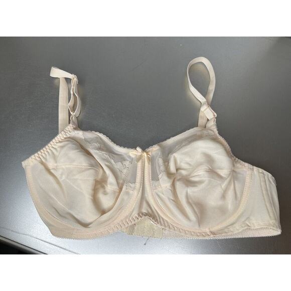 Vintage Bali Bra 40C Flower Unlined Mesh Boned Beige Peach Underwire Union - Picture 1 of 6